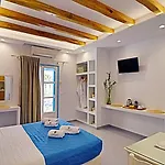 Coralli Aparthotel Mikri Vigla